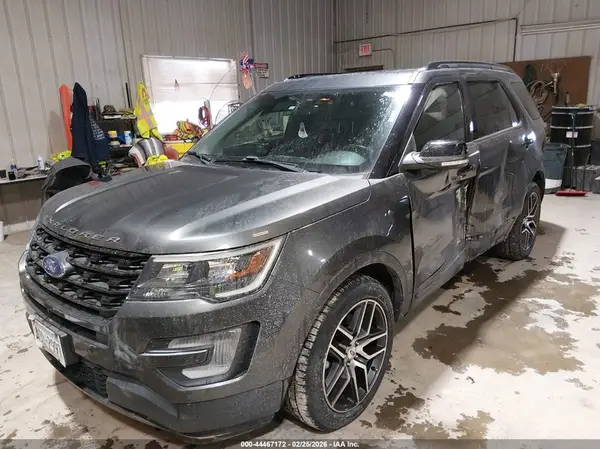 1FM5K8GT1HGE27961 2017 FORD EXPLORER - Image 2