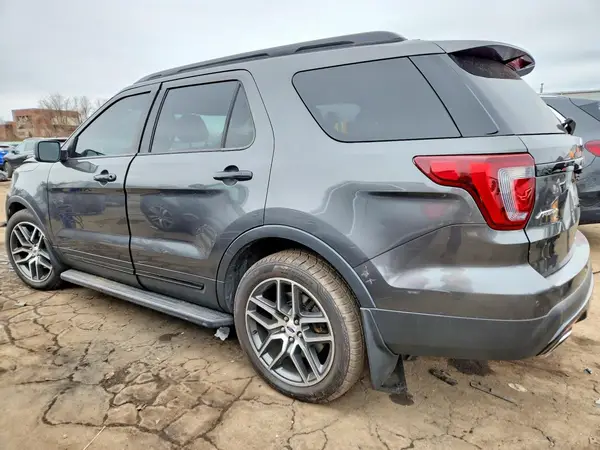 1FM5K8GT1HGE31153 2017 FORD EXPLORER - Image 2