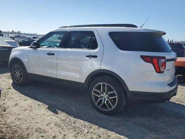1FM5K8GT1JGB09425 2018 FORD EXPLORER - Image 2