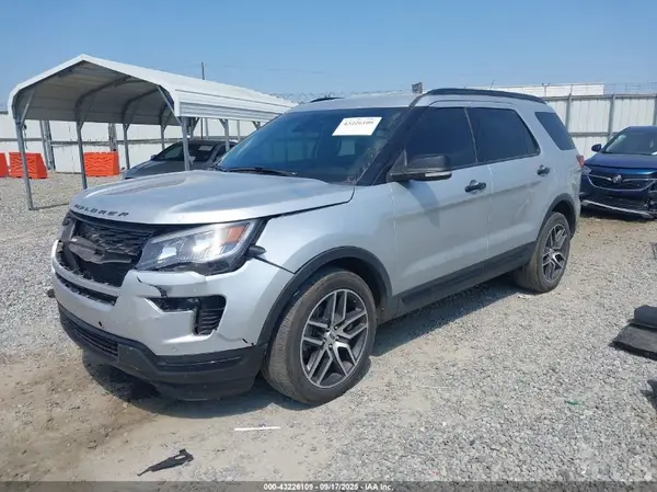 1FM5K8GT1JGB15161 2018 FORD EXPLORER - Image 2