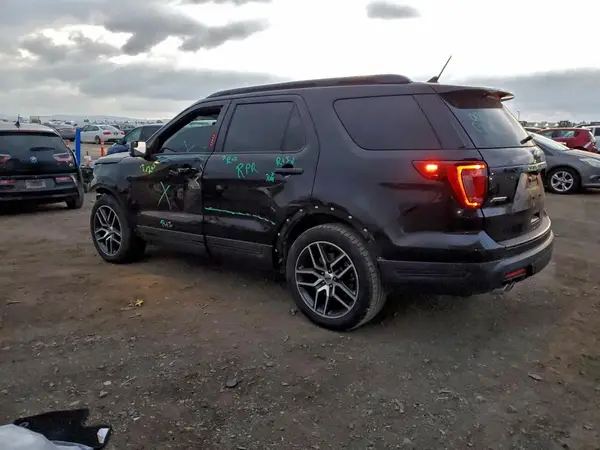1FM5K8GT1JGC00646 2018 FORD EXPLORER - Image 2
