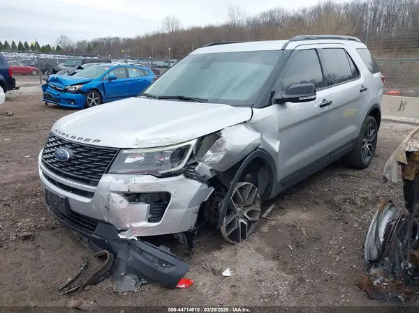 1FM5K8GT1KGA70028 2019 FORD EXPLORER - Image 2