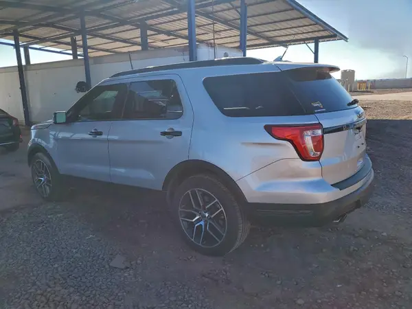 1FM5K8GT1KGA77366 2019 FORD EXPLORER - Image 2