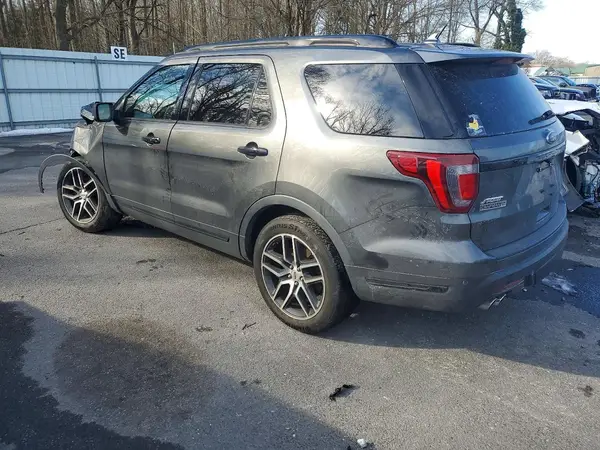 1FM5K8GT1KGA82728 2019 FORD EXPLORER - Image 2