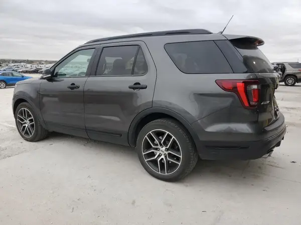 1FM5K8GT1KGB47884 2019 FORD EXPLORER - Image 2