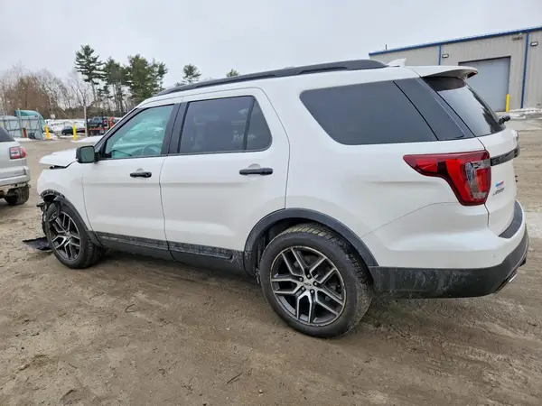 1FM5K8GT2GGA31276 2016 FORD EXPLORER - Image 2