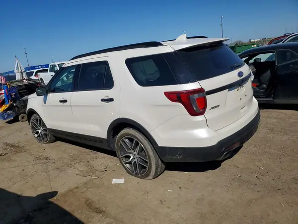 1FM5K8GT2GGA52919 2016 FORD EXPLORER - Image 2