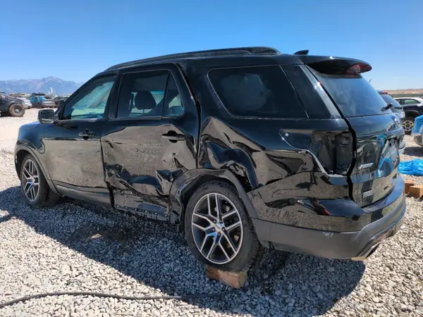1FM5K8GT2GGA56453 2016 FORD EXPLORER - Image 2