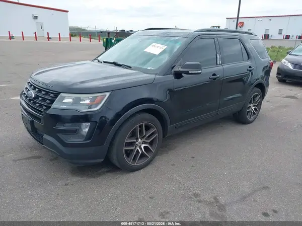1FM5K8GT2GGA76105 2016 FORD EXPLORER - Image 2