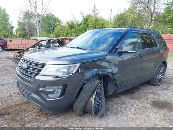 1FM5K8GT2GGB04176 2016 FORD EXPLORER - Image 2