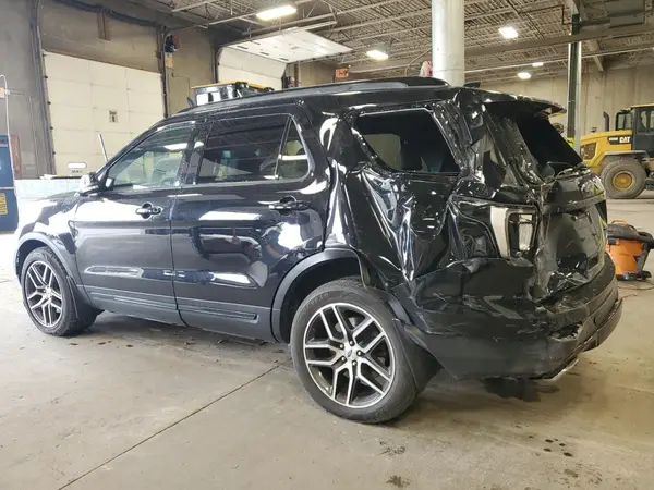 1FM5K8GT2GGB05943 2016 FORD EXPLORER - Image 2