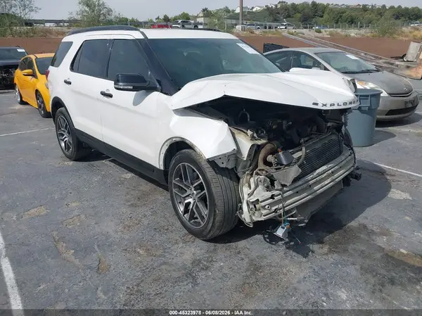 1FM5K8GT2GGB06767 2016 FORD EXPLORER - Image 1