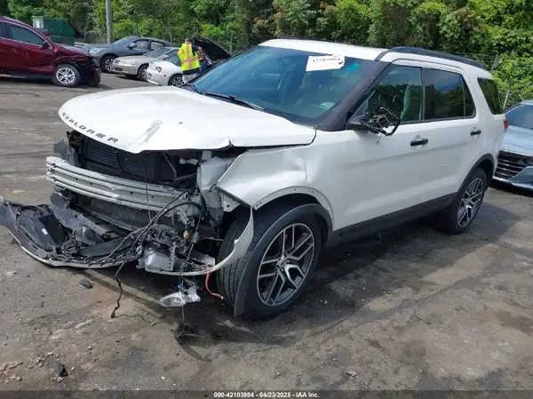 1FM5K8GT2GGB14285 2016 FORD EXPLORER - Image 2