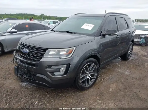 1FM5K8GT2GGB63261 2016 FORD EXPLORER - Image 2
