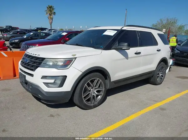 1FM5K8GT2GGB72767 2016 FORD EXPLORER - Image 2