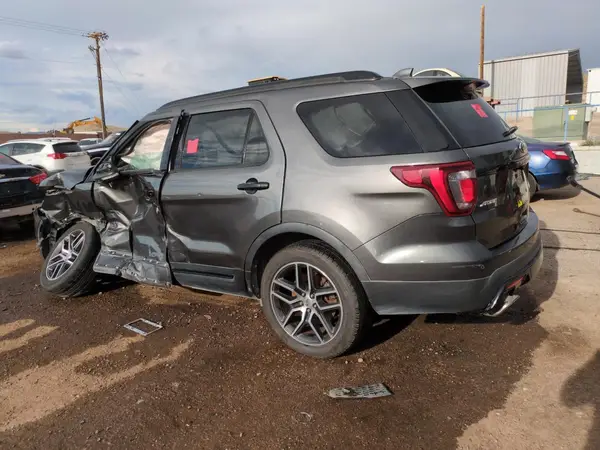 1FM5K8GT2GGB79816 2016 FORD EXPLORER - Image 2