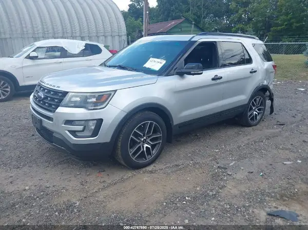 1FM5K8GT2GGC07128 2016 FORD EXPLORER - Image 2