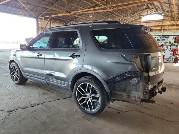 1FM5K8GT2GGC27282 2016 FORD EXPLORER - Image 2