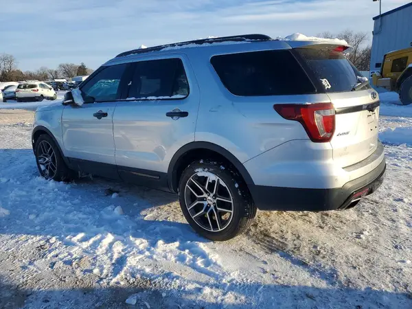 1FM5K8GT2GGC32191 2016 FORD EXPLORER - Image 2
