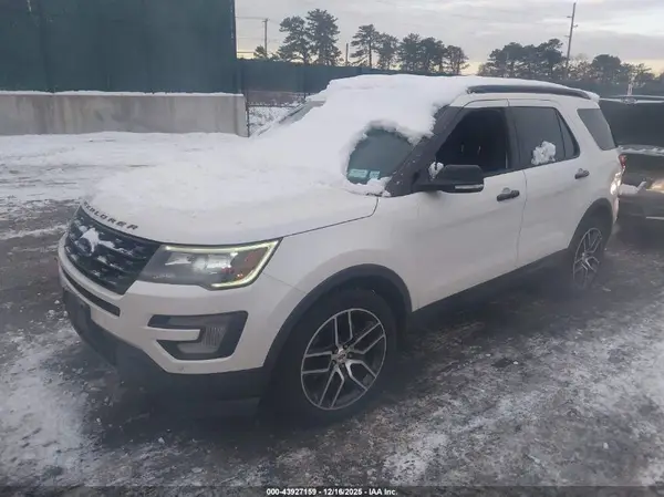 1FM5K8GT2GGC69063 2016 FORD EXPLORER - Image 2