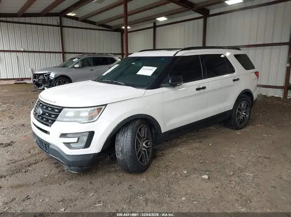 1FM5K8GT2GGD10355 2016 FORD EXPLORER - Image 2