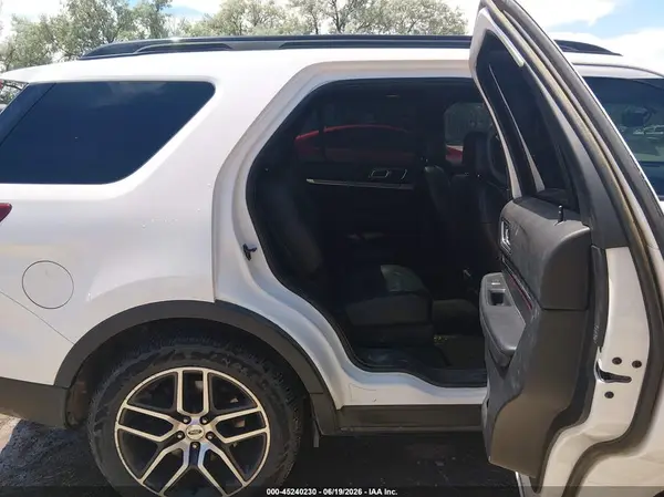 1FM5K8GT2GGD13837 2016 FORD EXPLORER - Image 8
