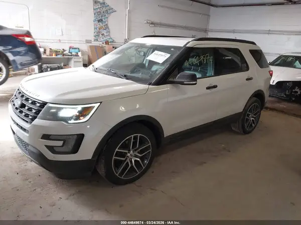 1FM5K8GT2HGA00871 2017 FORD EXPLORER - Image 2