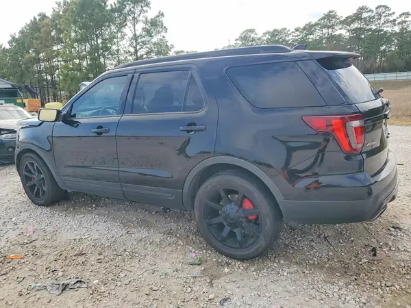 1FM5K8GT2HGA02927 2017 FORD EXPLORER - Image 2