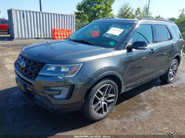 1FM5K8GT2HGA08310 2017 FORD EXPLORER - Image 2