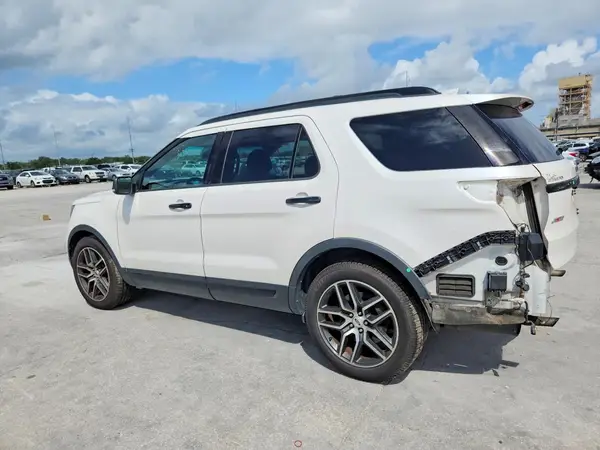 1FM5K8GT2HGA20246 2017 FORD EXPLORER - Image 2