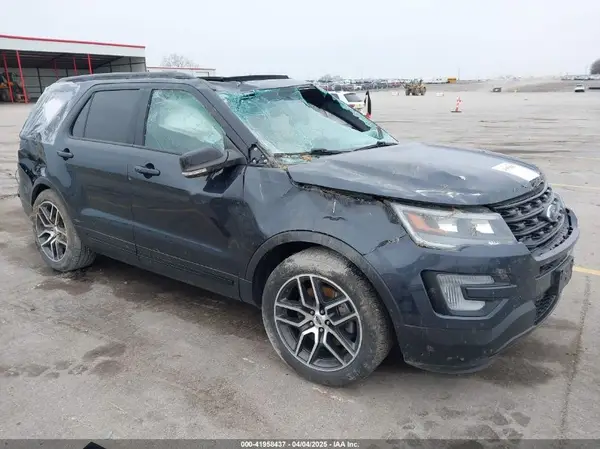 1FM5K8GT2HGA46765 2017 FORD EXPLORER - Image 1