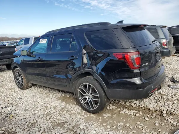1FM5K8GT2HGA74839 2017 FORD EXPLORER - Image 2
