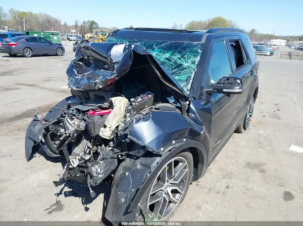 1FM5K8GT2HGA84139 2017 FORD EXPLORER - Image 2