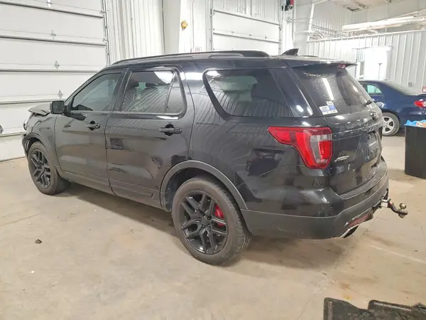 1FM5K8GT2HGB06429 2017 FORD EXPLORER - Image 2