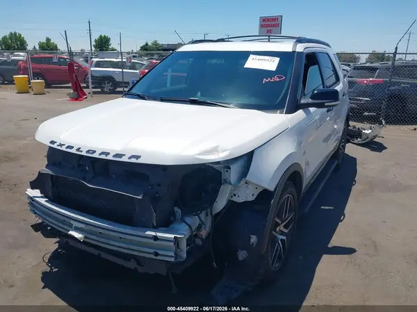 1FM5K8GT2HGB64444 2017 FORD EXPLORER - Image 2