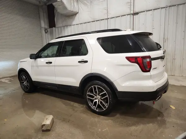 1FM5K8GT2HGB69207 2017 FORD EXPLORER - Image 2