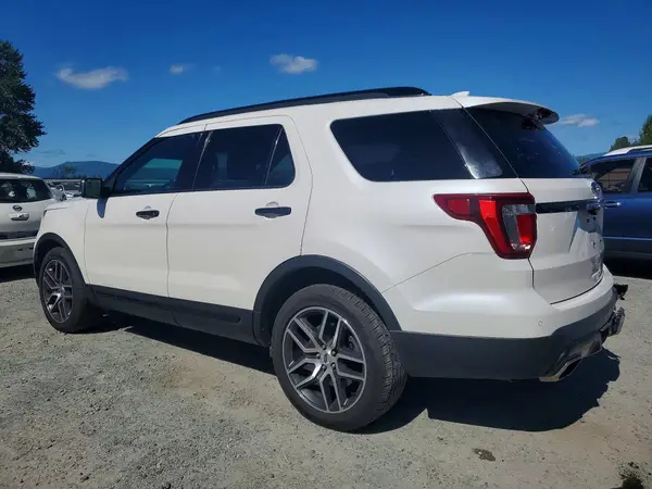 1FM5K8GT2HGB83530 2017 FORD EXPLORER - Image 2