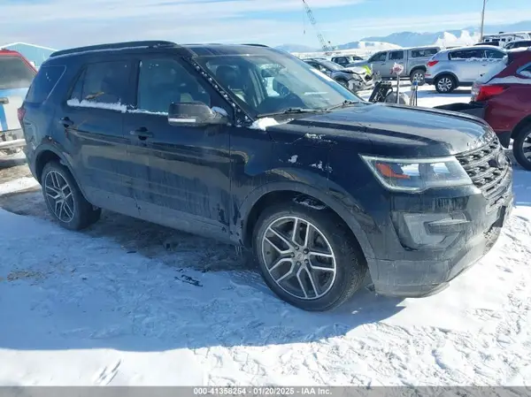 1FM5K8GT2HGC05395 2017 FORD EXPLORER - Image 1