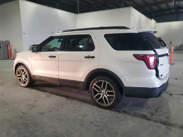 1FM5K8GT2HGC28191 2017 FORD EXPLORER - Image 2
