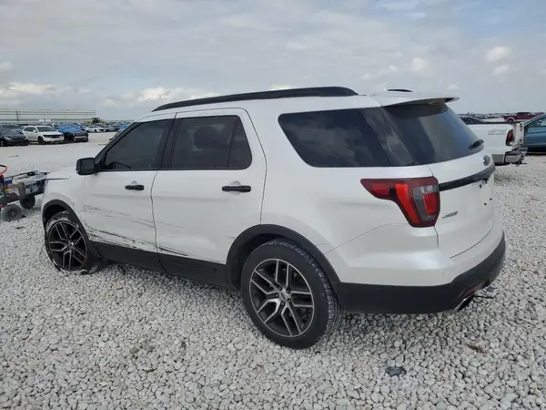 1FM5K8GT2HGC53978 2017 FORD EXPLORER - Image 2