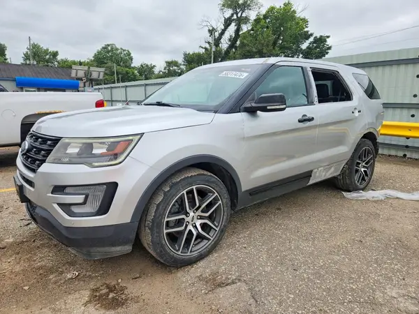 1FM5K8GT2HGC54628 2017 FORD EXPLORER - Image 1