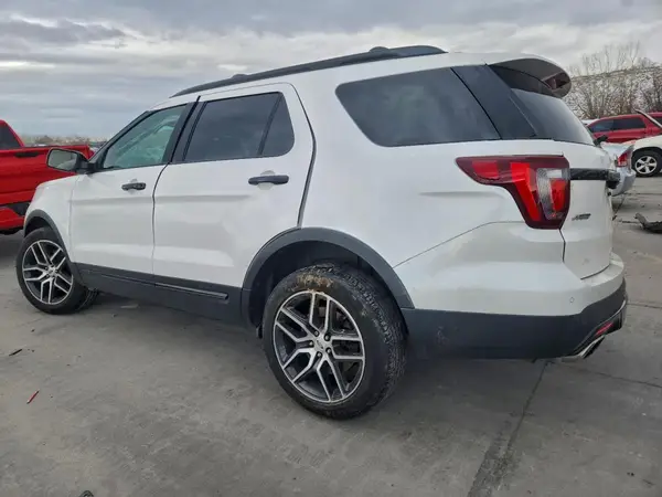 1FM5K8GT2HGC75589 2017 FORD EXPLORER - Image 2