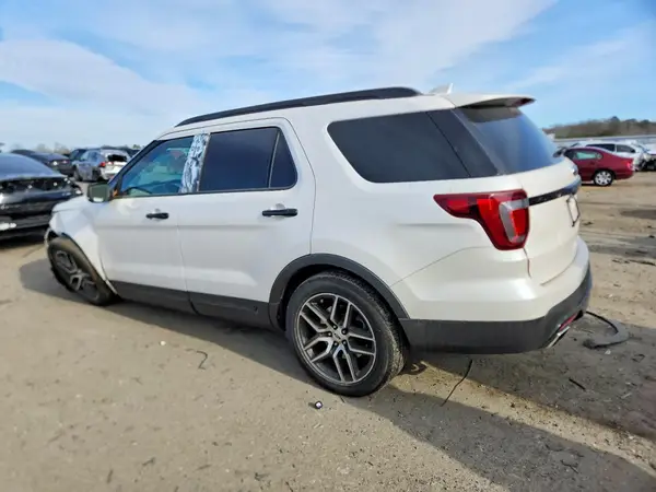 1FM5K8GT2HGD15525 2017 FORD EXPLORER - Image 2