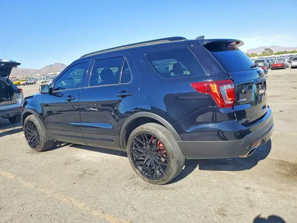 1FM5K8GT2HGD64207 2017 FORD EXPLORER - Image 2