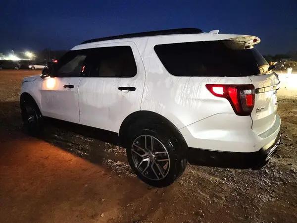 1FM5K8GT2HGD78351 2017 FORD EXPLORER - Image 2