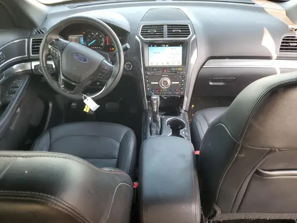 1FM5K8GT2HGE00414 2017 FORD EXPLORER - Image 8