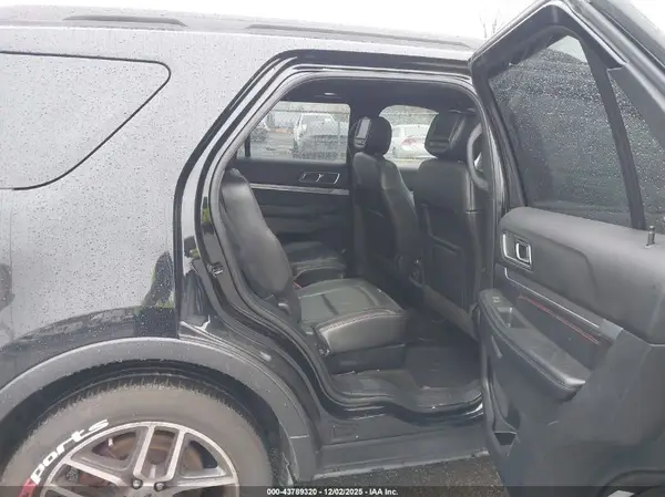 1FM5K8GT2HGE31324 2017 FORD EXPLORER - Image 8