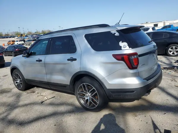 1FM5K8GT2JGA38820 2018 FORD EXPLORER - Image 2