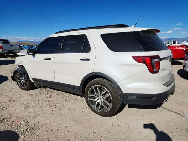 1FM5K8GT2JGA55424 2018 FORD EXPLORER - Image 2
