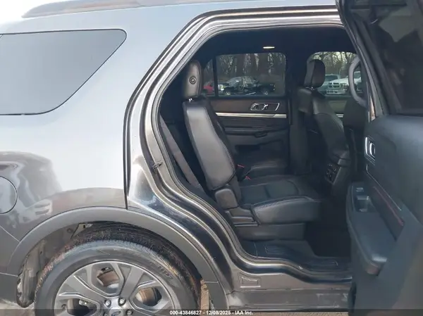 1FM5K8GT2JGA67766 2018 FORD EXPLORER - Image 8